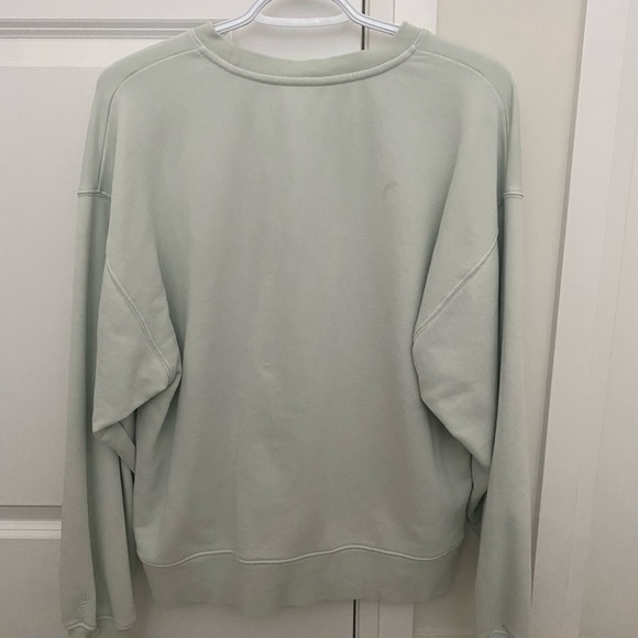 Aritzia Tna AiryAF Crewneck - Picture 2 of 3